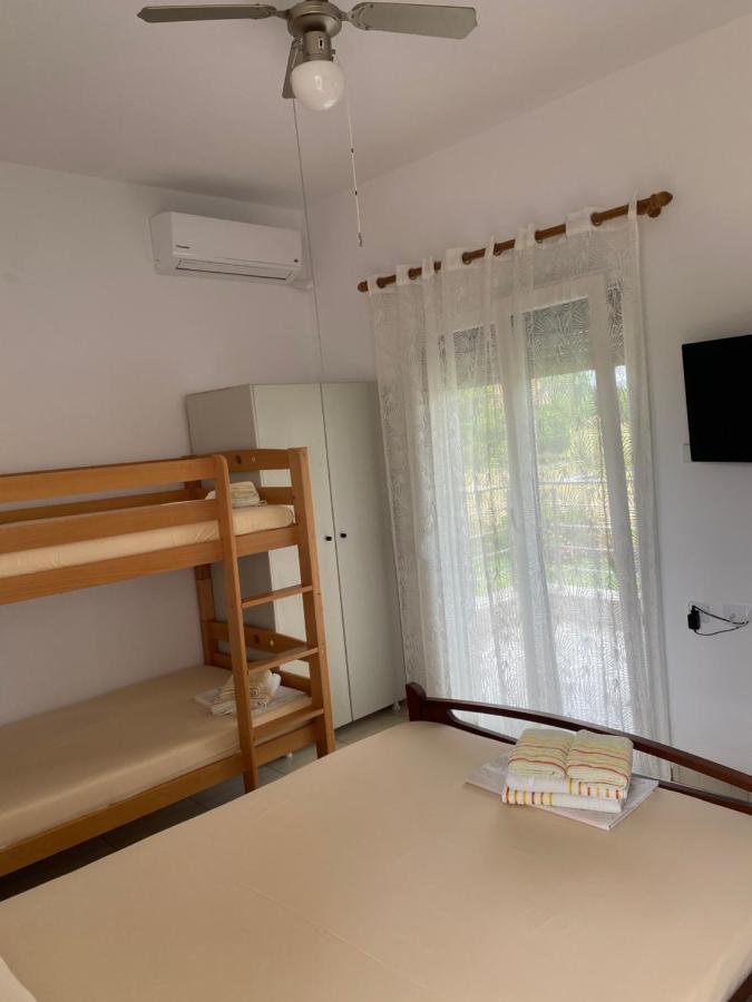 Nikolaidis House Lägenhet Sykia Chalkidikis Exteriör bild
